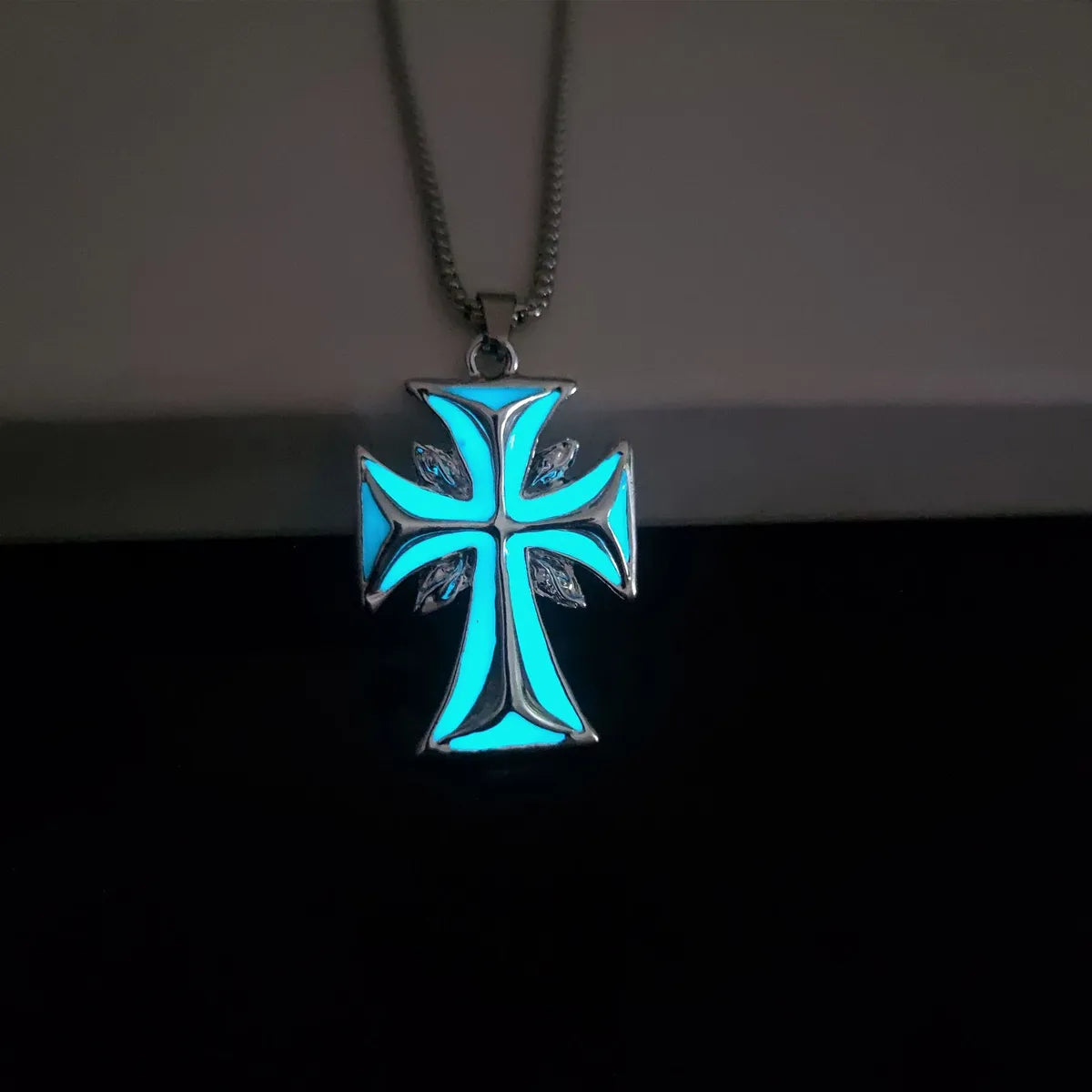 Hip-Hop Cross Alloy Plating Men'S Pendant Necklace