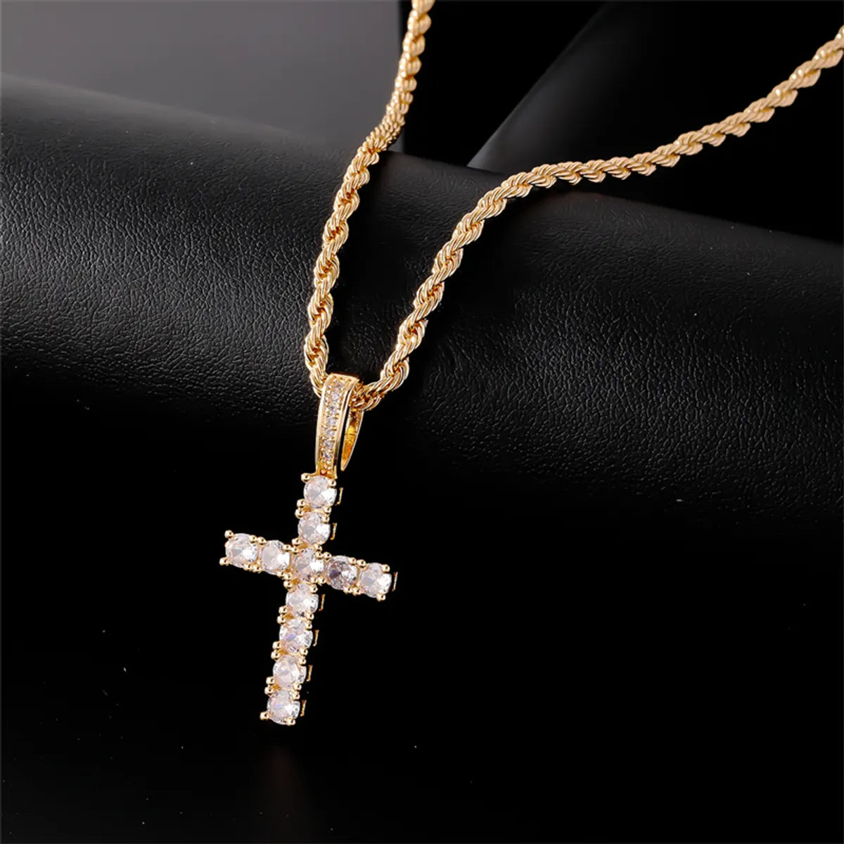 Hip-Hop Cross 304 Stainless Steel Copper Plating Inlay Zircon K Gold Plated Rhodium Plated Women'S Pendant Necklace