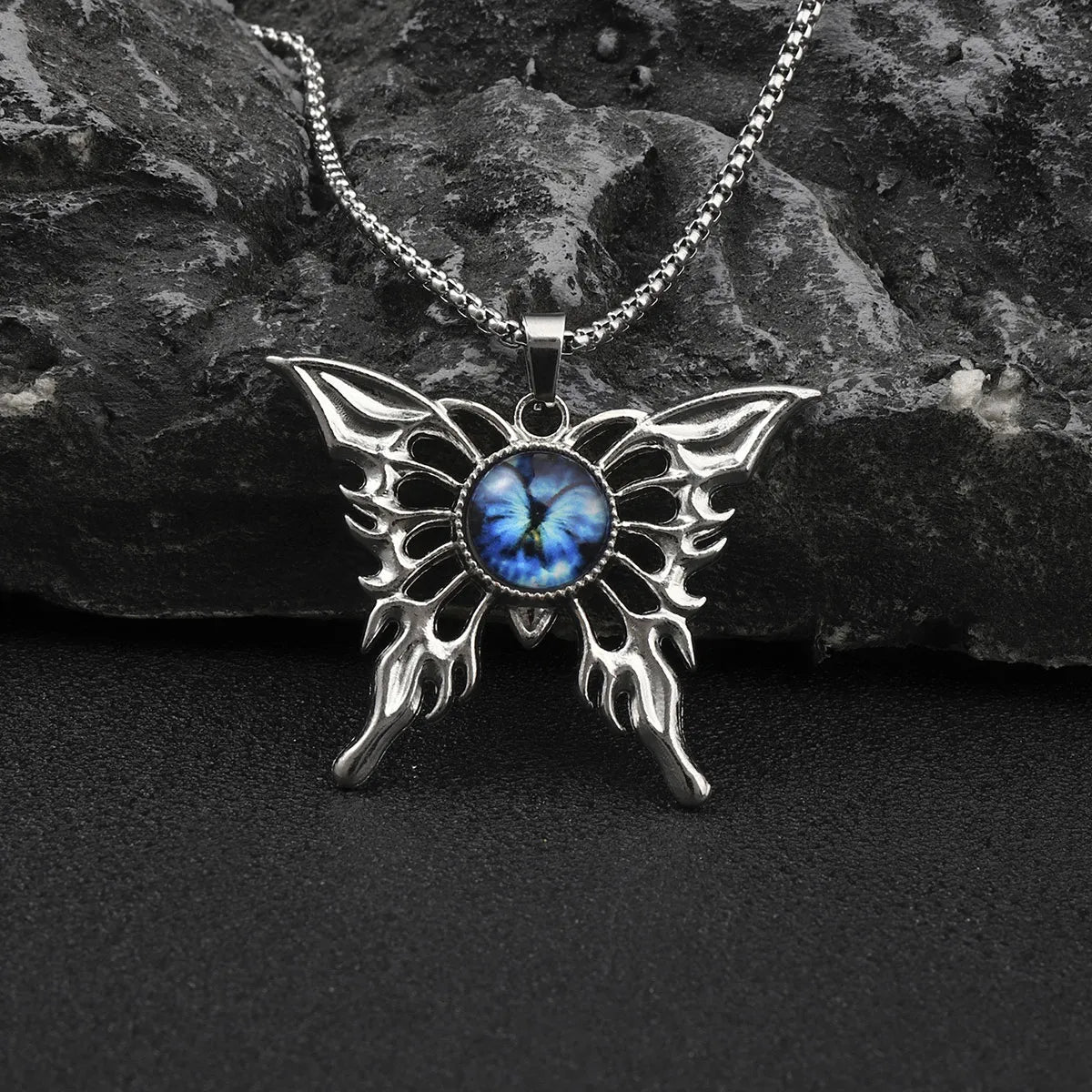 Hip-Hop Butterfly Devil'S Eye Zinc Alloy Plating Men'S Pendant Necklace