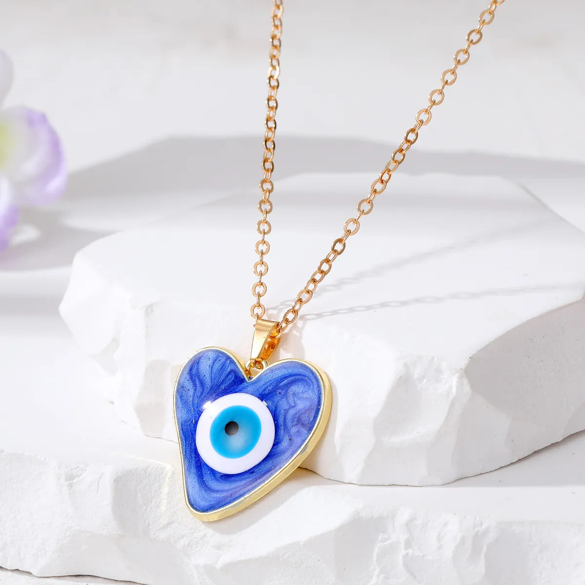 Hip-Hop Devil'S Eye Heart Shape Alloy Enamel Plating Women'S Pendant Necklace 1 Piece