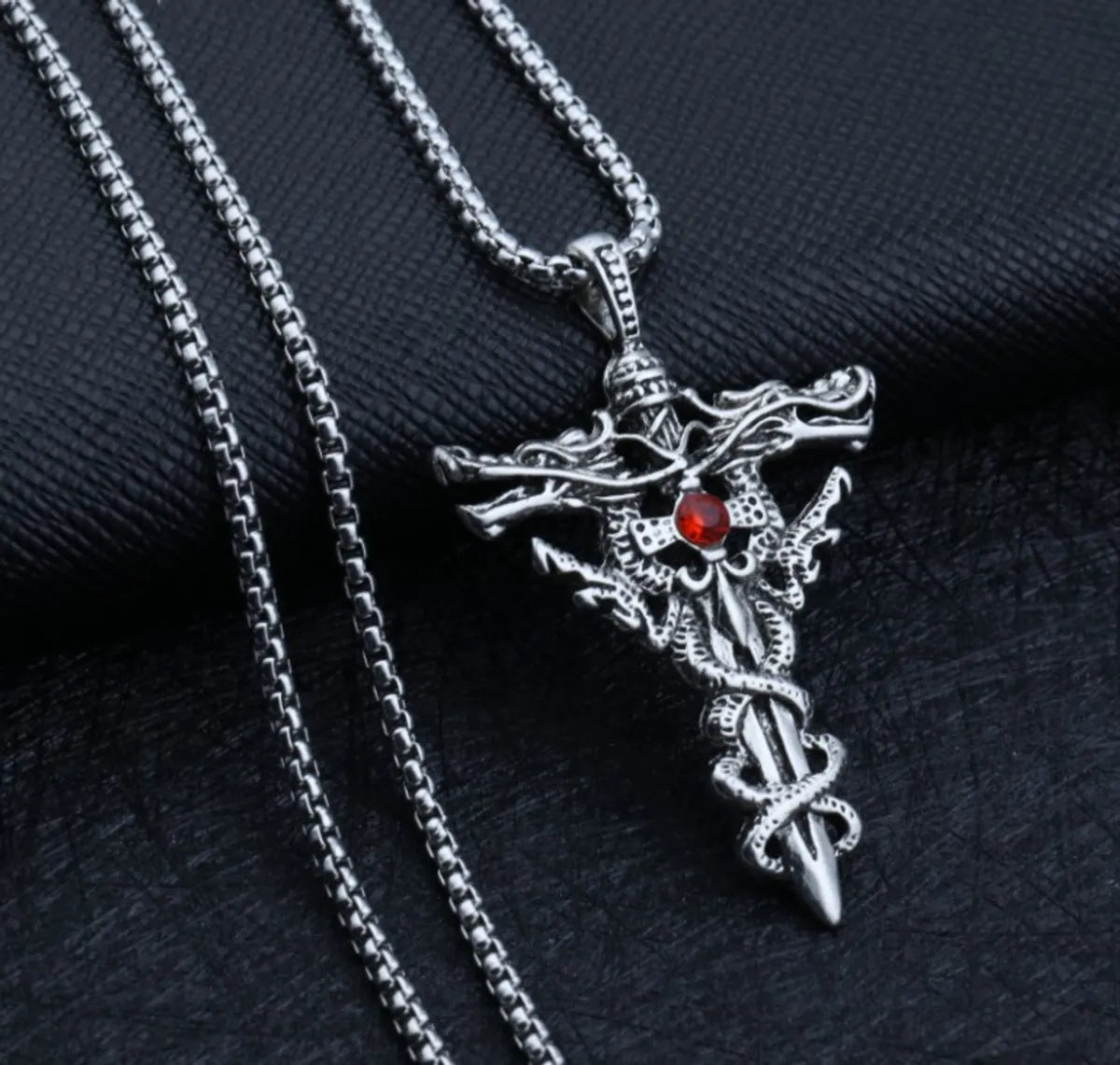 Hip-Hop Geometric Alloy Stoving Varnish Men'S Necklace