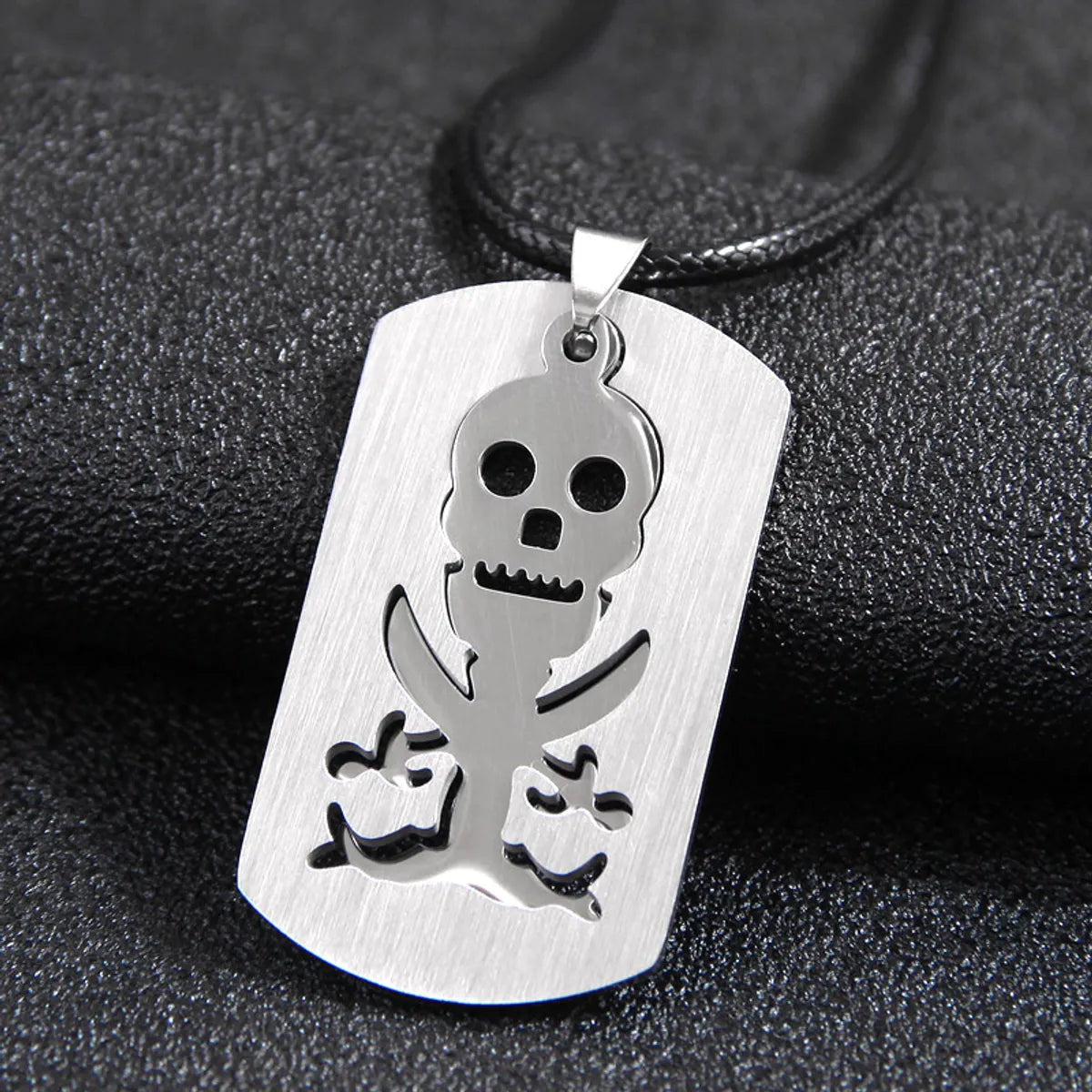 Hip-Hop Guitar Skull Stainless Steel Men'S Pendant Necklace