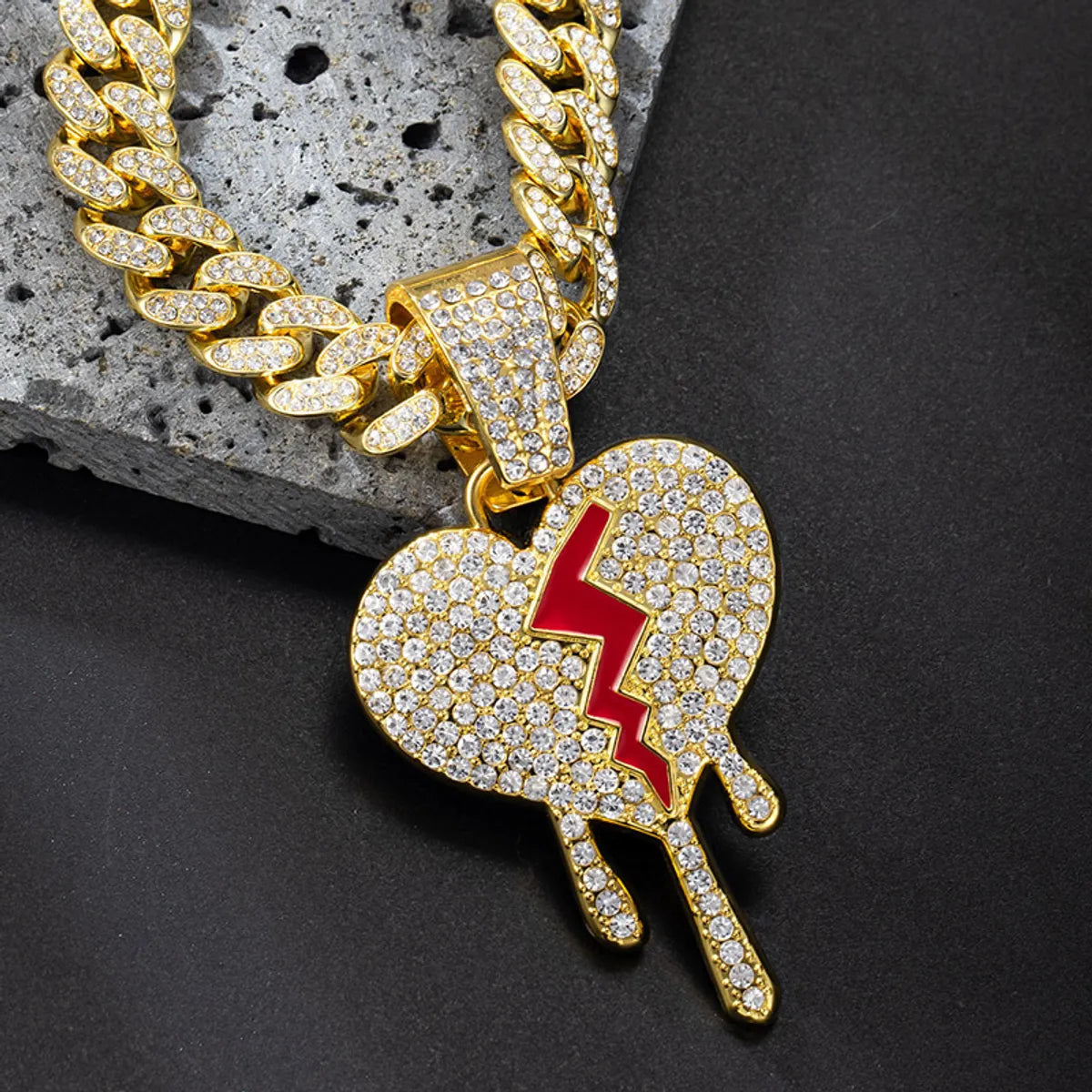 Hip-Hop Heart Shape Zinc Alloy Rhinestones Unisex Pendant Necklace