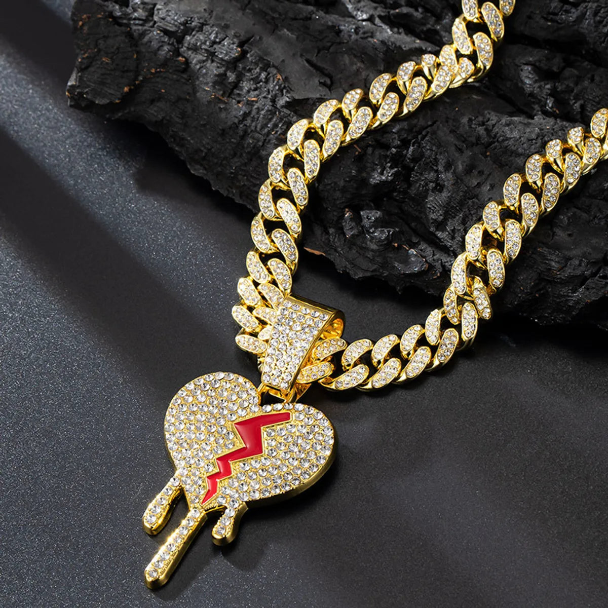 Hip-Hop Heart Shape Zinc Alloy Rhinestones Unisex Pendant Necklace