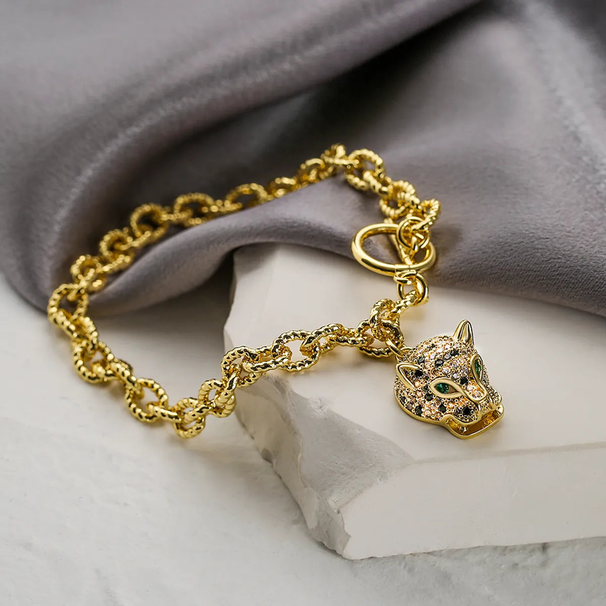 Hip-hop Leopard Head Copper Plating Zircon Bracelets