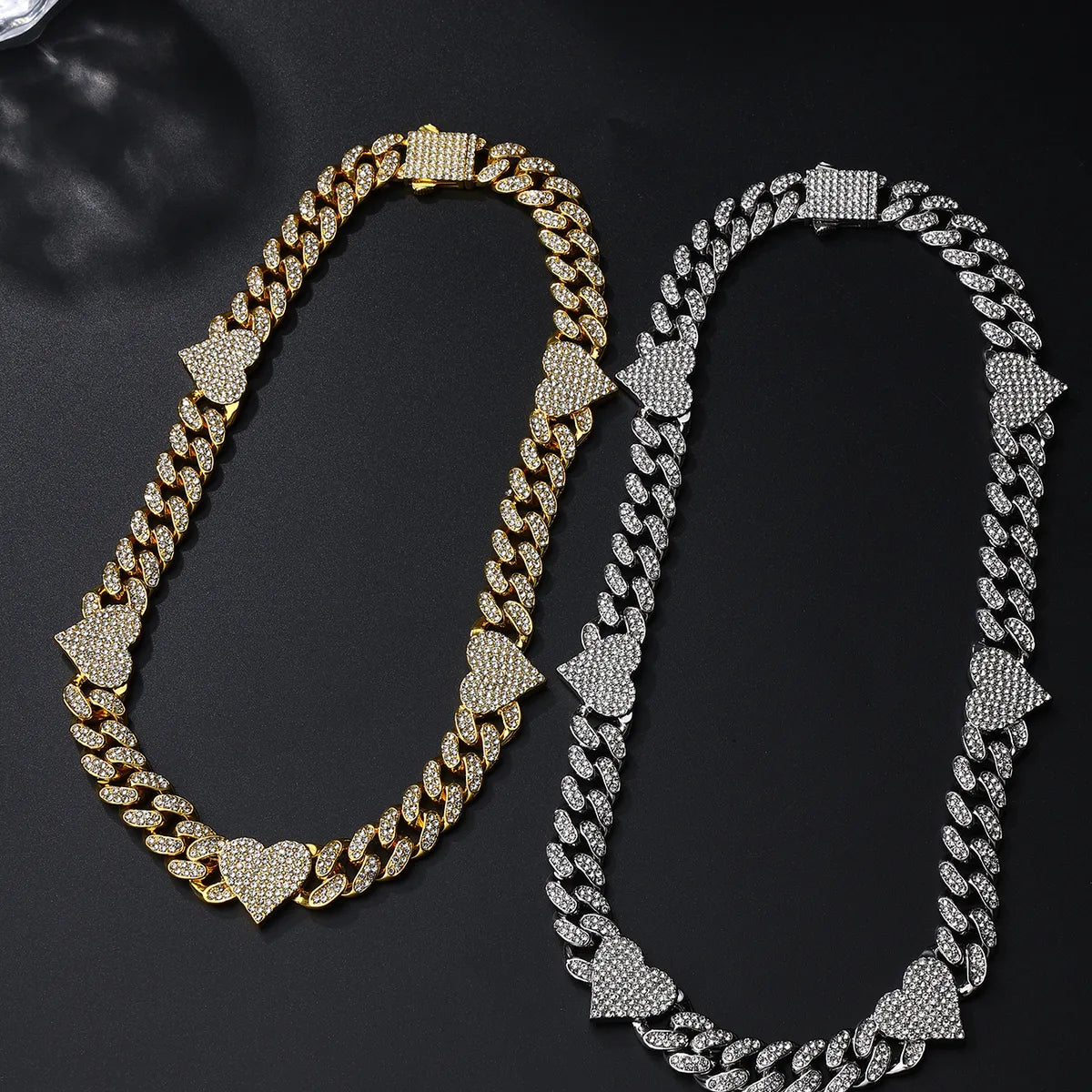 Hip-Hop Punk Chain Necklace Zinc Alloy Three-Dimensional Diamond Rhinestones Men'S Necklace