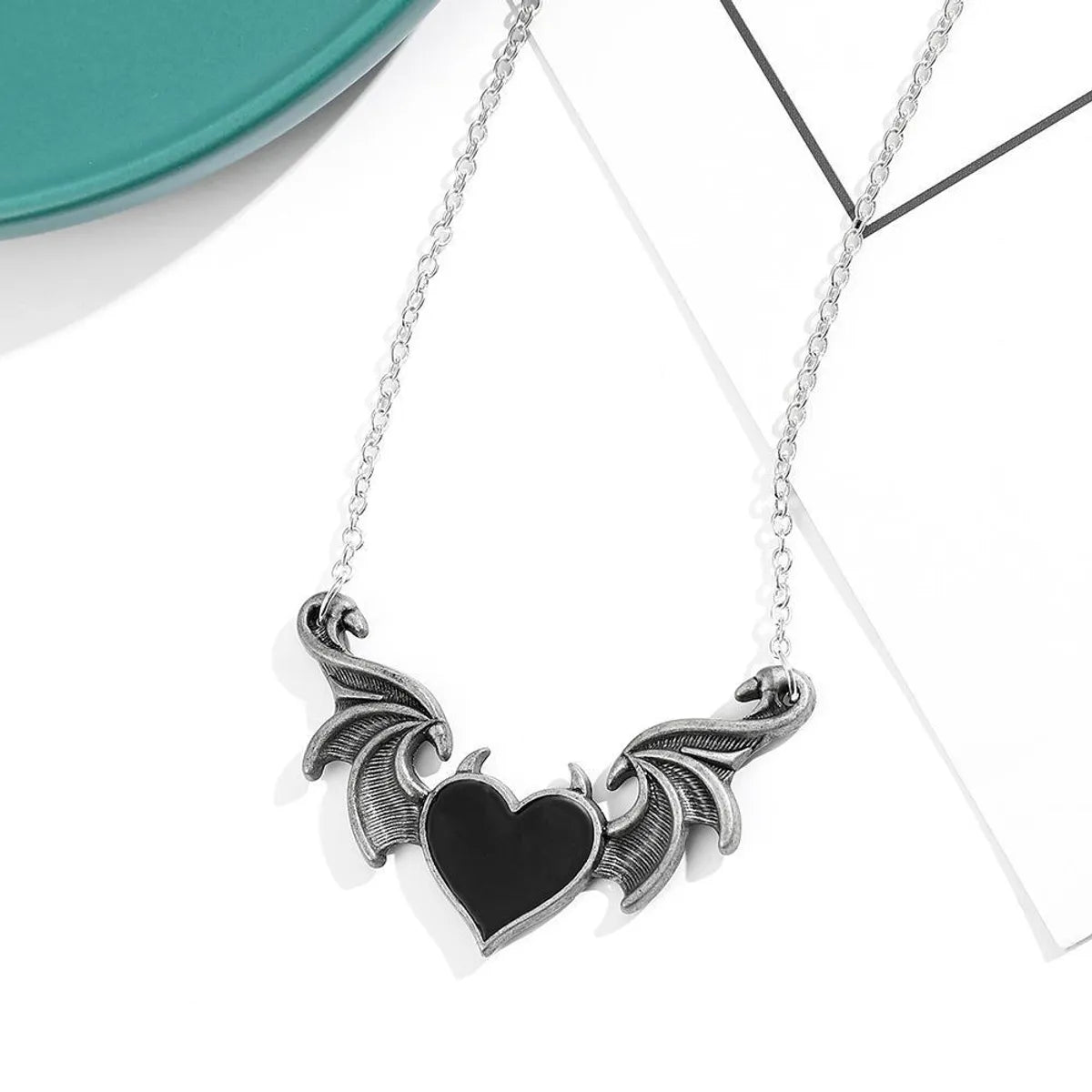 Hip-hop Punk Heart Shape Wings Alloy Enamel Plating Women's Necklace