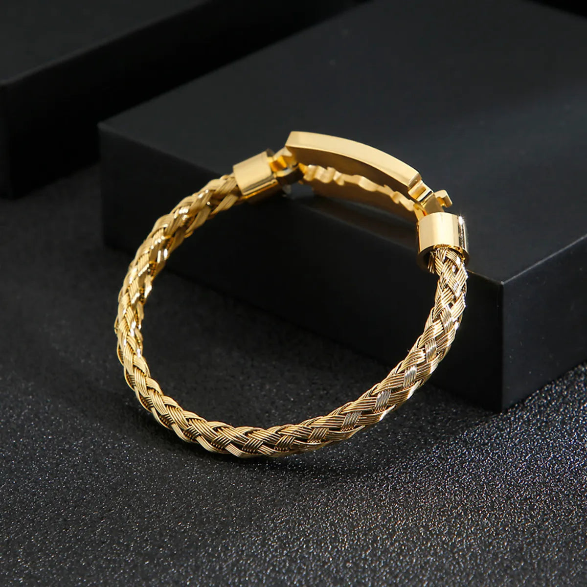 Hip-Hop Punk Solid Color Stainless Steel Plating 18K Gold Plated Men'S Bangle