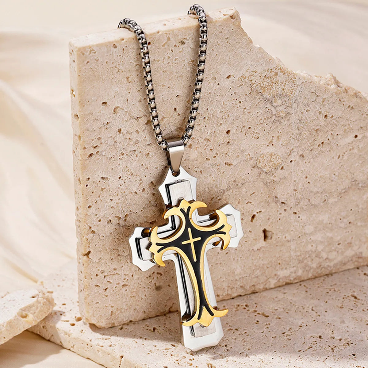 Hip-Hop Retro Cross Round Square 304 Stainless Steel Women'S Pendant Necklace