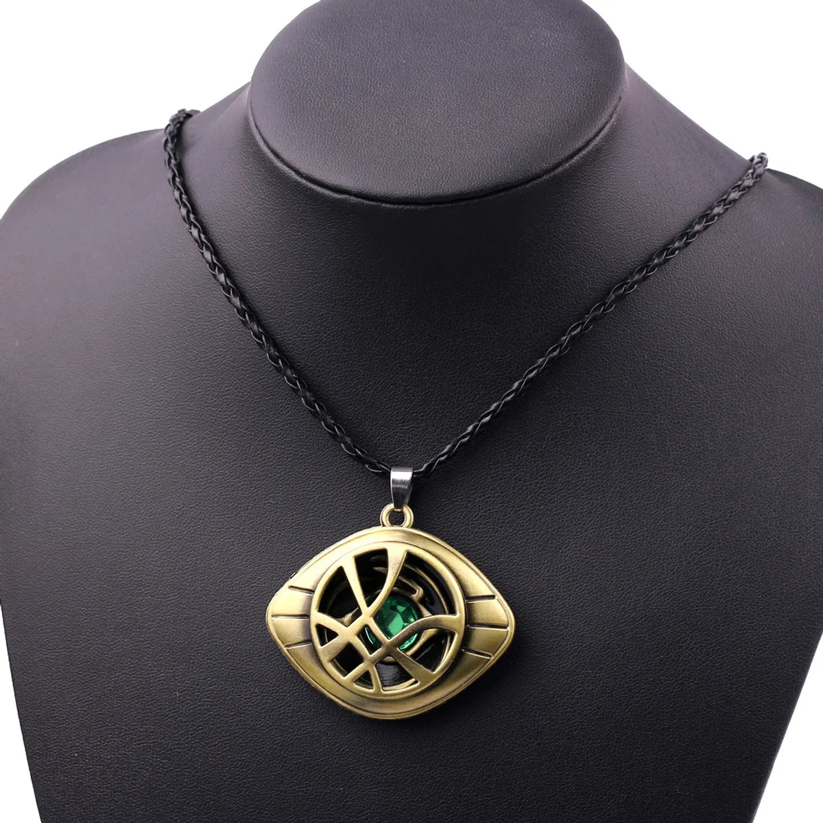 Hip-Hop Retro Eye Alloy Plating Inlay Zircon Men'S Pendant Necklace