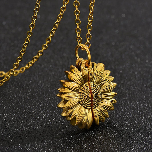 Hip-Hop Retro Flower Alloy Plating Gold Plated Pendant Necklace