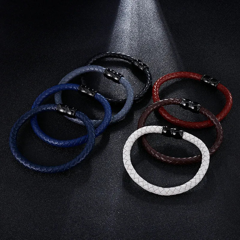 Hip-Hop Retro Geometric Solid Color Cowhide Titanium Steel Plating Men'S Bracelets