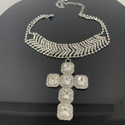 Hip-Hop Retro Luxurious Cross Alloy Plating Inlay Rhinestones Silver Plated Women'S Necklace Pendant