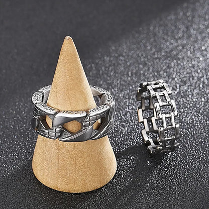 Hip-Hop Retro Solid Color Titanium Steel Hollow Out Men'S Rings