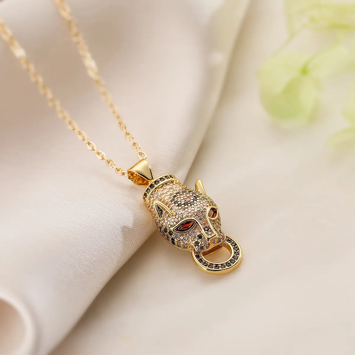 Hip-hop Simple Style Leopard Head Copper 18k Gold Plated Diamond Pendant Necklace In Bulk