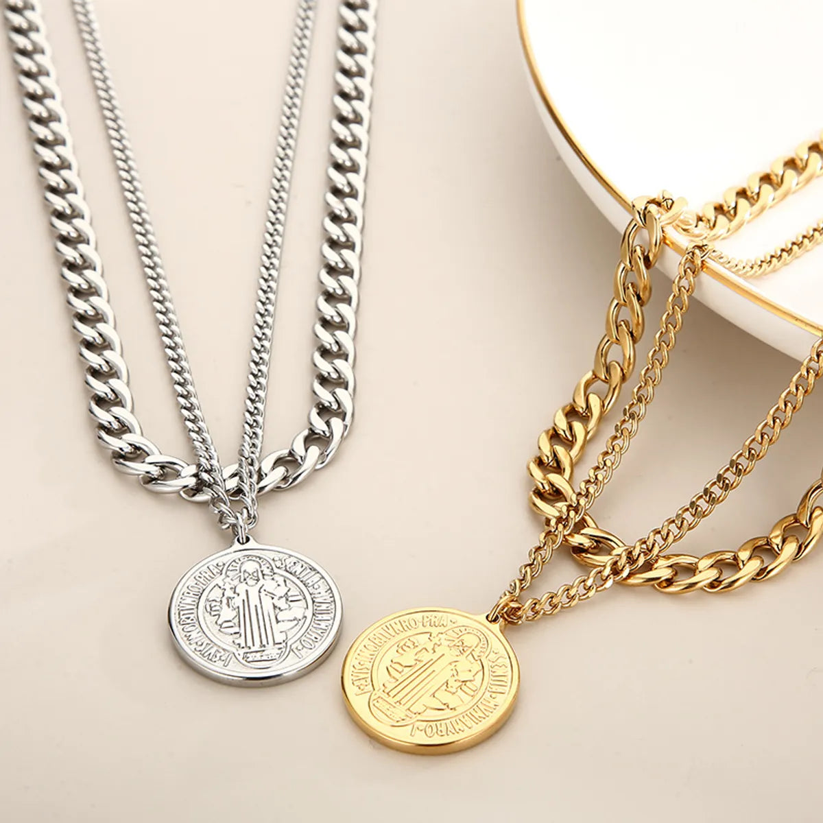 Hip-hop Simple Style Round Stainless Steel Plating 18k Gold Plated Layered Necklaces