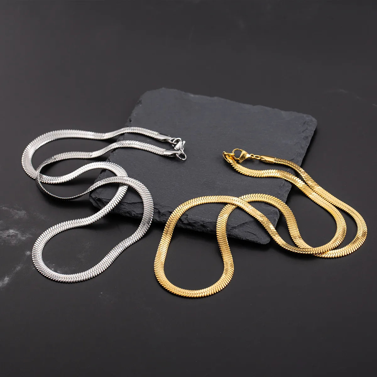 Hip-hop Simple Style Solid Color Stainless Steel Polishing Plating 18k Gold Plated Necklace