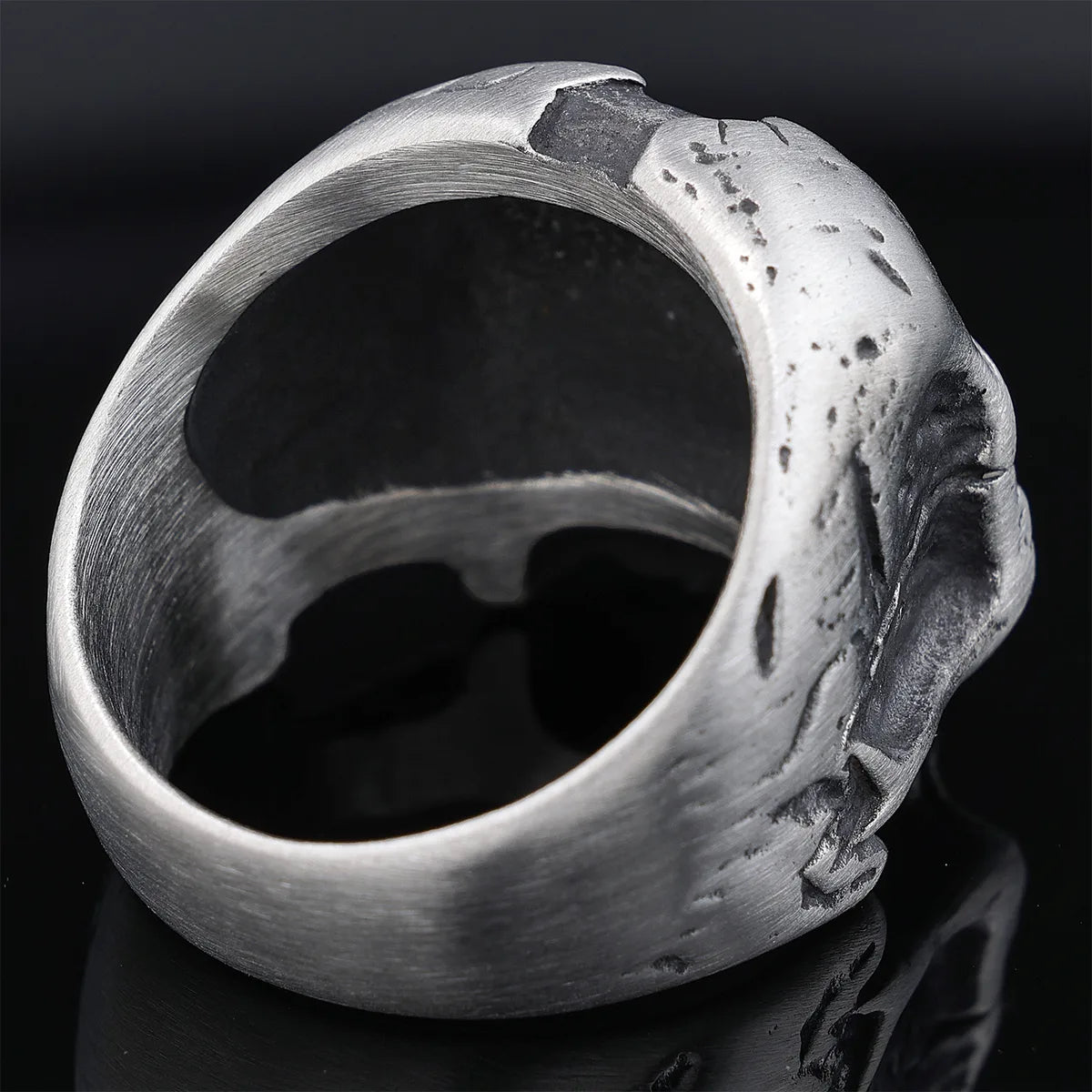 Hip-Hop Streetwear Solid Color 304 Stainless Steel Carving Men'S Rings