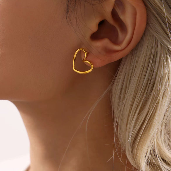 Hollow Love Earrings Titanium Steel Pvd Electroplated 18K Gold Women Autumn And Winter Accessories Ins Wind Geometric Style