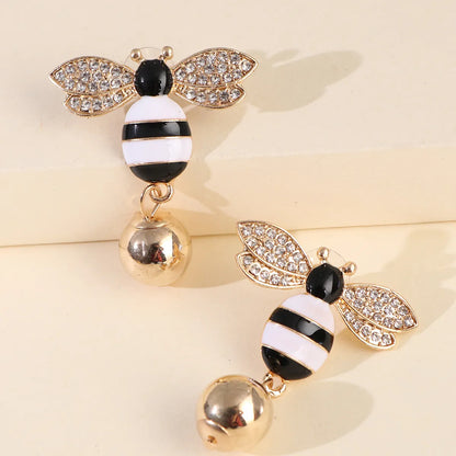 Hot Sales New Symmetrical Earrings Bee Pearl Earrings Ear Jewelry Insect Earrings Korea Wholesale Gooddiy