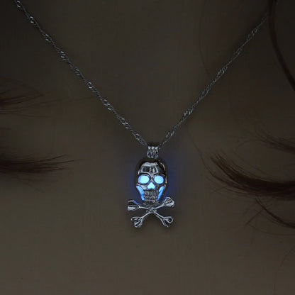 Hot-selling Luminous Openable Skull Pendant Halloween Luminous Necklace Wholesale Gooddiy