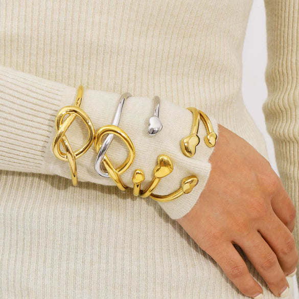 Hotselling Stainless Steel 18K Gold Electroplated Polished Bracelet With Geometric Knot Design