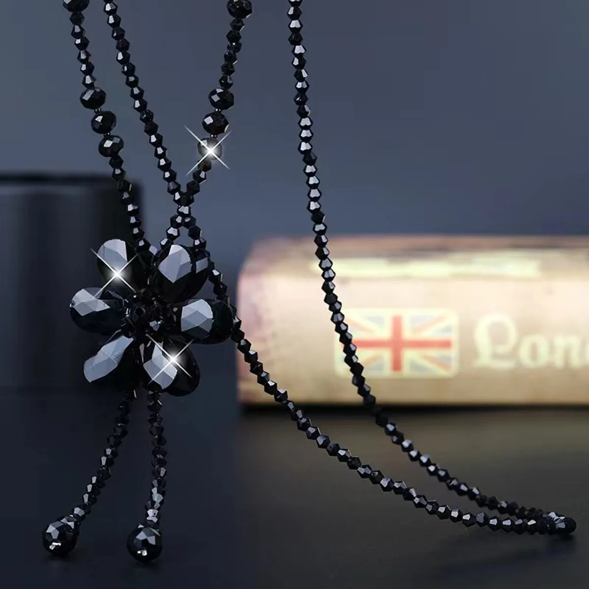 IG Style Artistic Flower Artificial Crystal Glass Wholesale Pendant Necklace