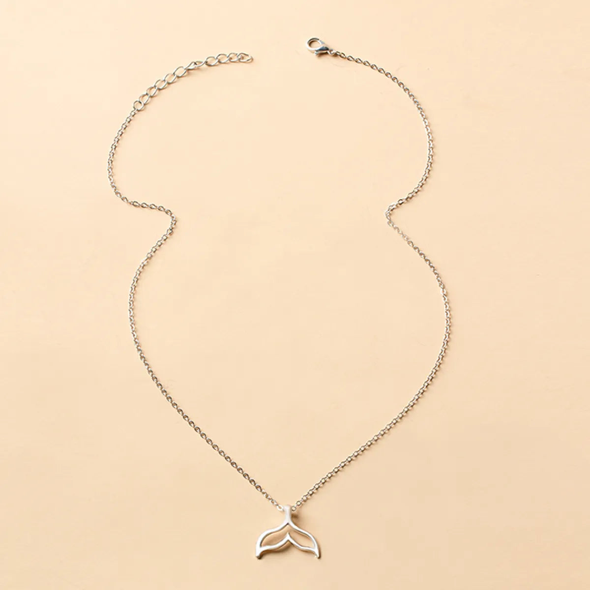 Ig Style Basic Sweet Dolphin Alloy Plating Silver Plated Women'S Pendant Necklace