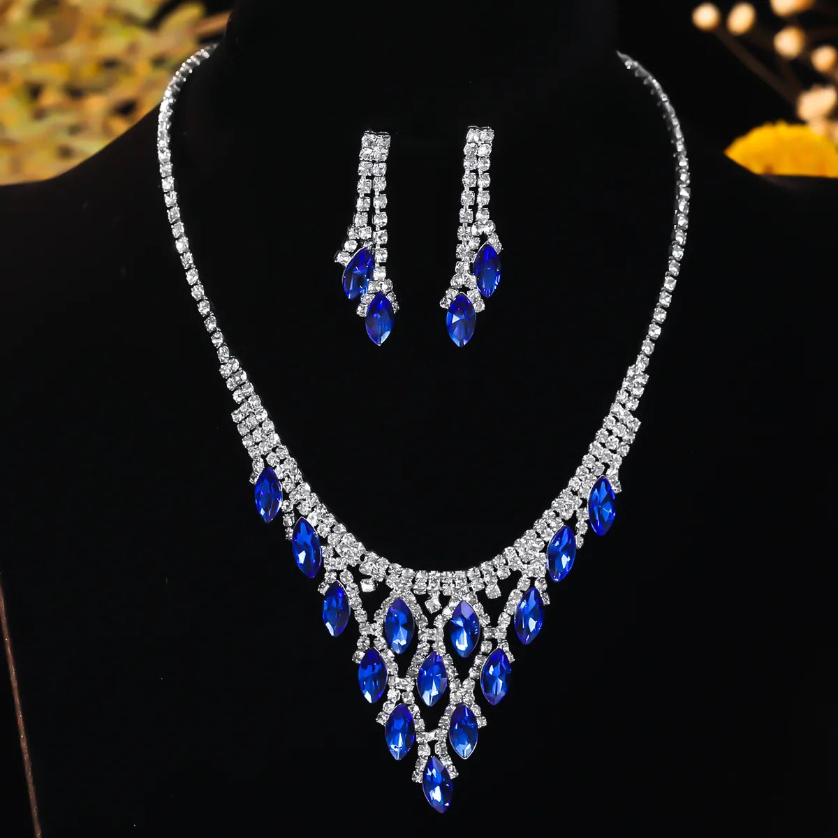 IG Style British Style Streetwear Quadrilateral Tassel Alloy Inlay Rhinestones Women'S Earrings Necklace Jewelry Set