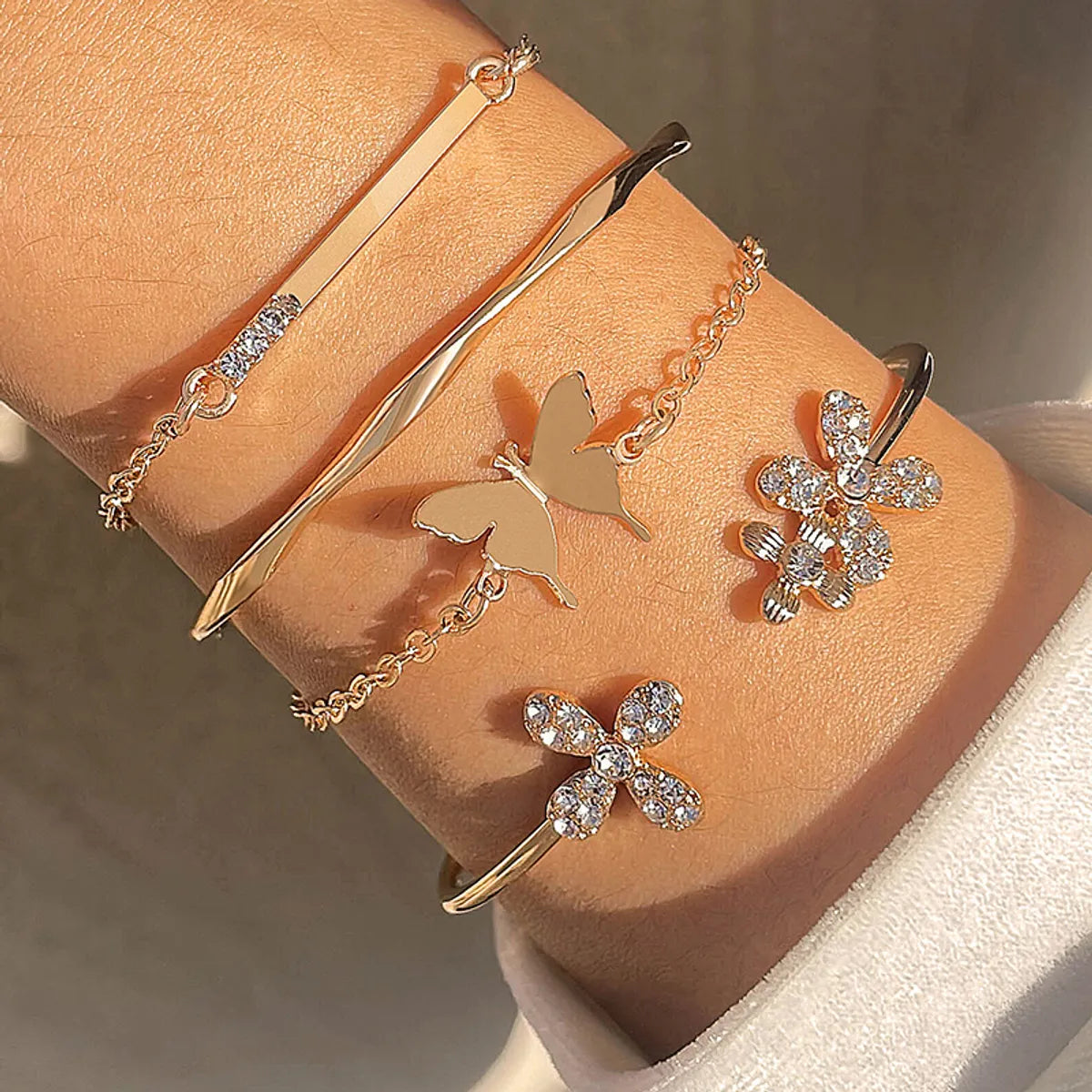 IG Style Butterfly Zircon Alloy Wholesale Bangle