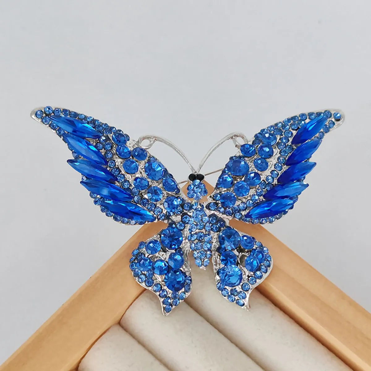 IG Style Casual Sweet Butterfly Alloy Enamel Hollow Out Inlay Artificial Crystal Rhinestones Unisex Brooches