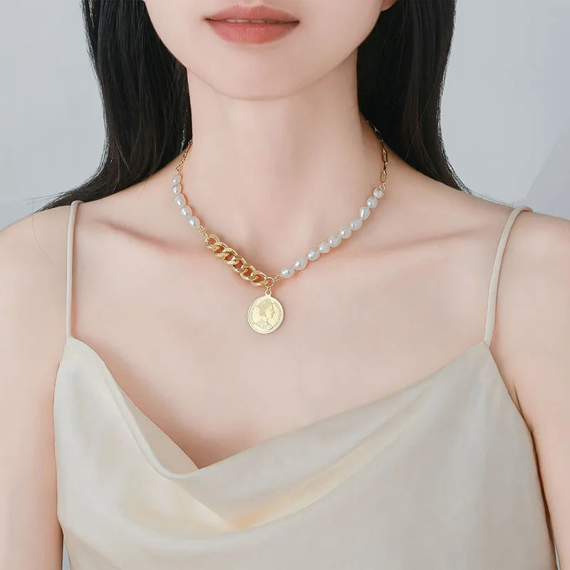 Ig Style Commute Color Block Alloy Freshwater Pearl Copper Polishing Plating Inlay Zircon Gold Plated Pendant Necklace