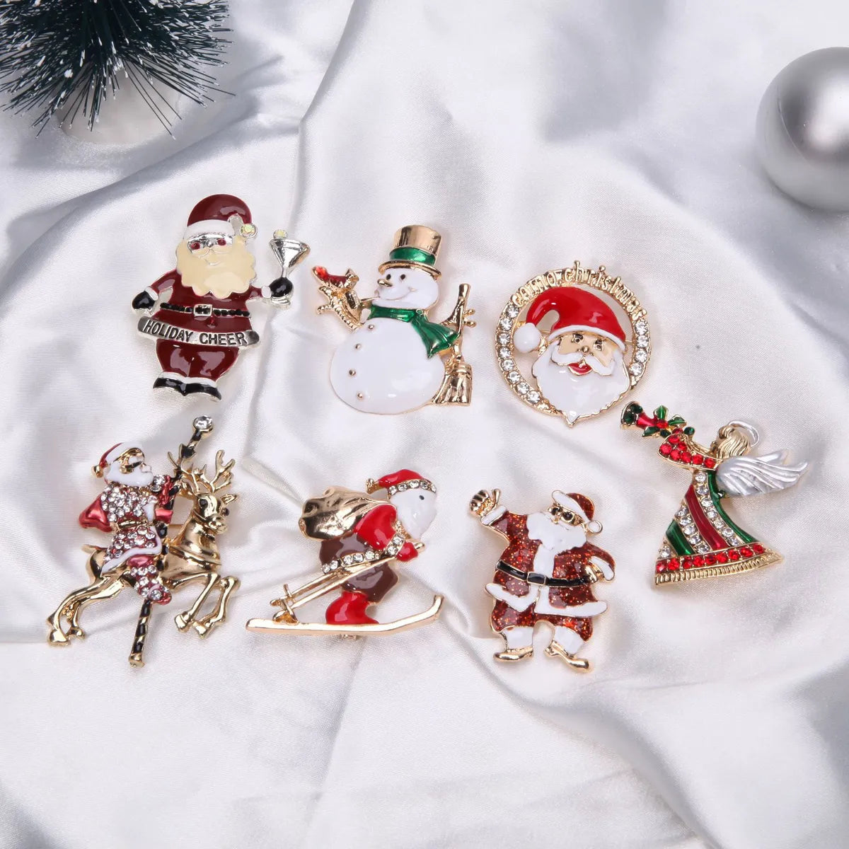 IG Style Cute Christmas Tree Santa Claus Snowflake Zinc Alloy Enamel Inlay Rhinestones Pearl Unisex Brooches