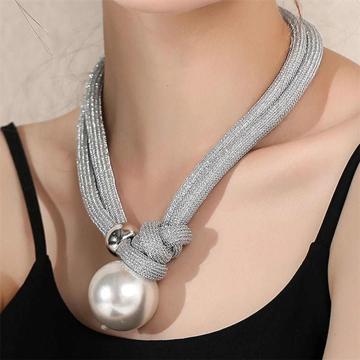 Ig Style Elegant Geometric Imitation Pearl Metal Women'S Choker