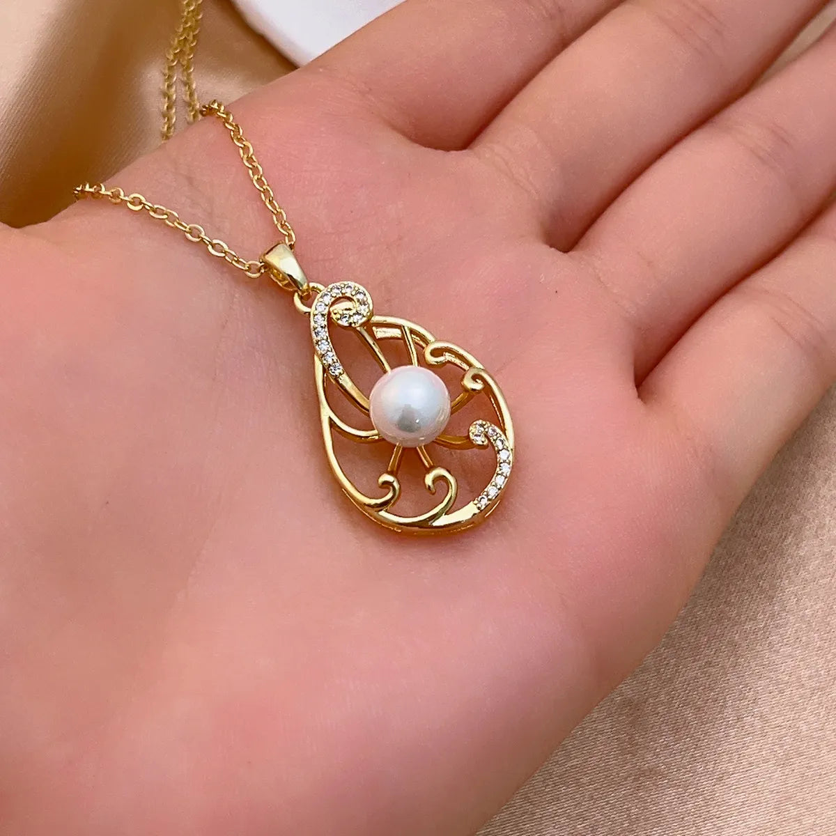 Ig Style Elegant Original Design Water Droplets Copper Plating Inlay Pearl Zircon White Gold Plated Gold Plated Pendant Necklace