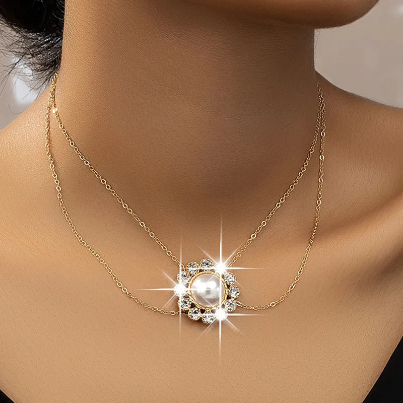 IG Style Elegant Shiny Flower Ferroalloy Zinc Alloy Inlay Pearl Zircon 14K Gold Plated Women'S Necklace