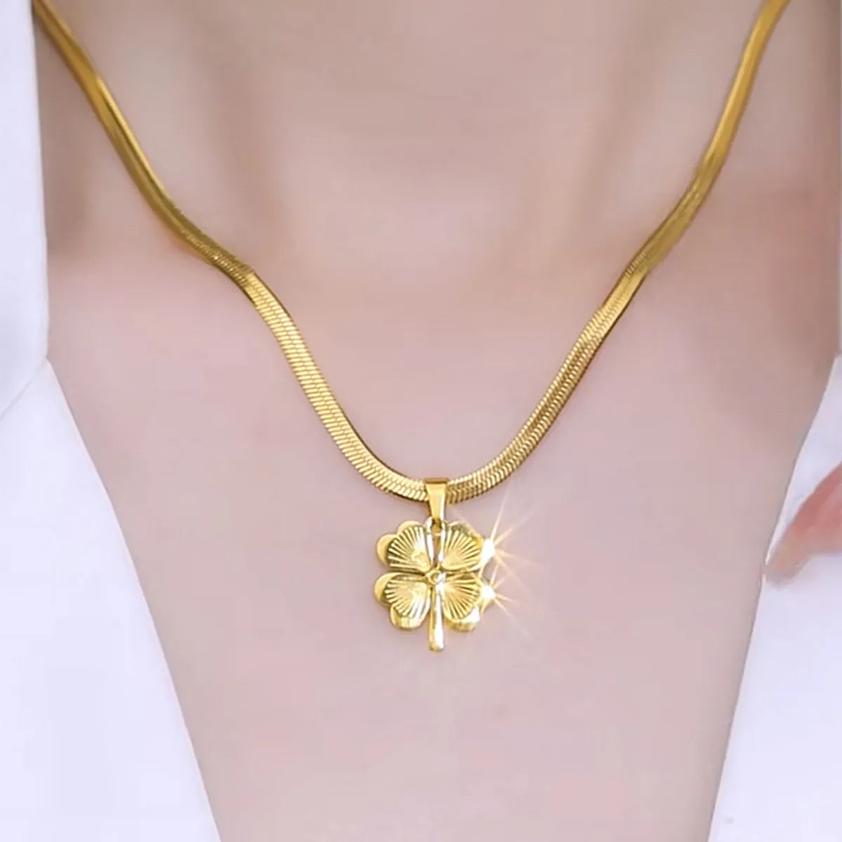 Ig Style Four Leaf Clover Titanium Steel Plating 18k Gold Plated Pendant Necklace