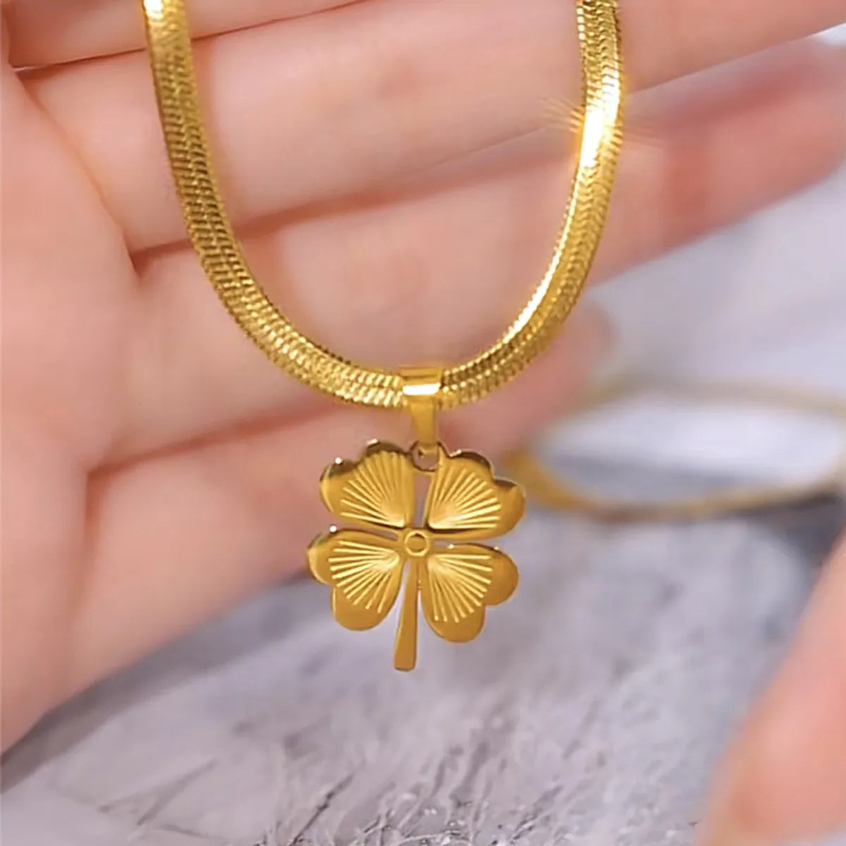 Ig Style Four Leaf Clover Titanium Steel Plating 18k Gold Plated Pendant Necklace