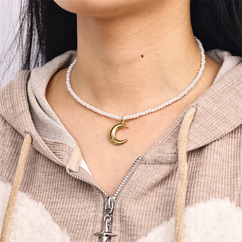 Ig Style French Style Moon Chili Stainless Steel Artificial Pearl Plating 18k Gold Plated Pendant Necklace