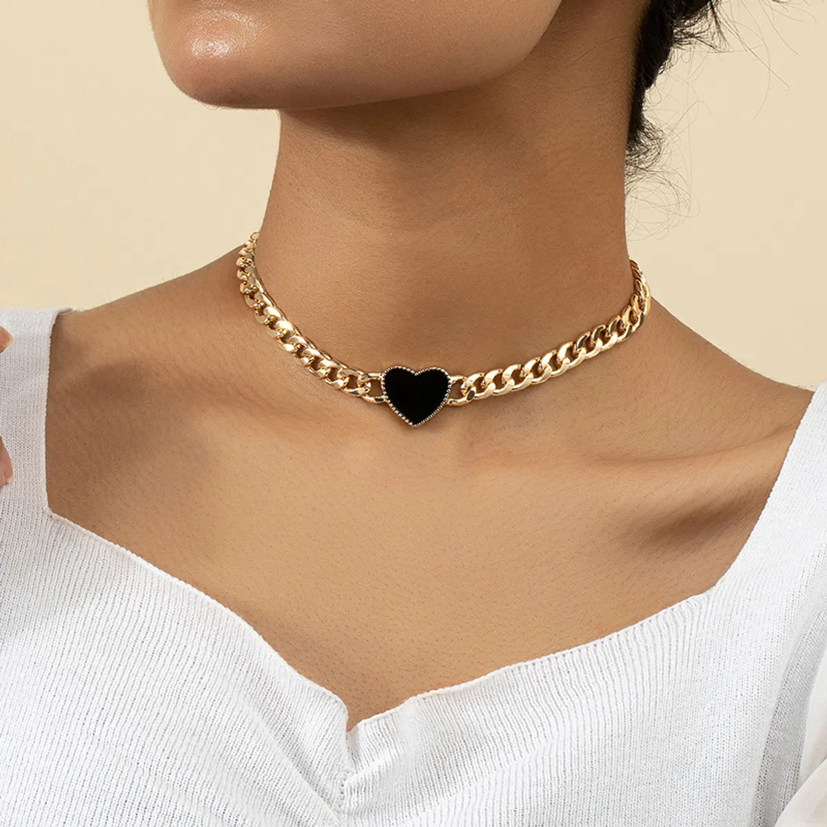 Ig Style Heart Shape Alloy Enamel Plating 14k Gold Plated Women's Choker