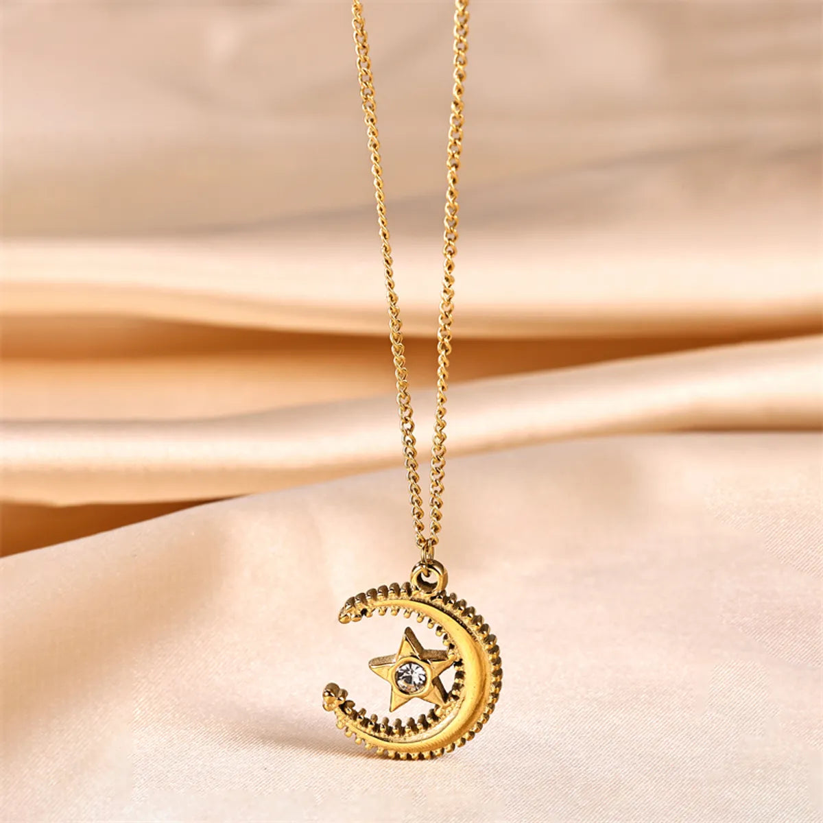 Ig Style Moon Stainless Steel Zircon 18k Gold Plated Pendant Necklace