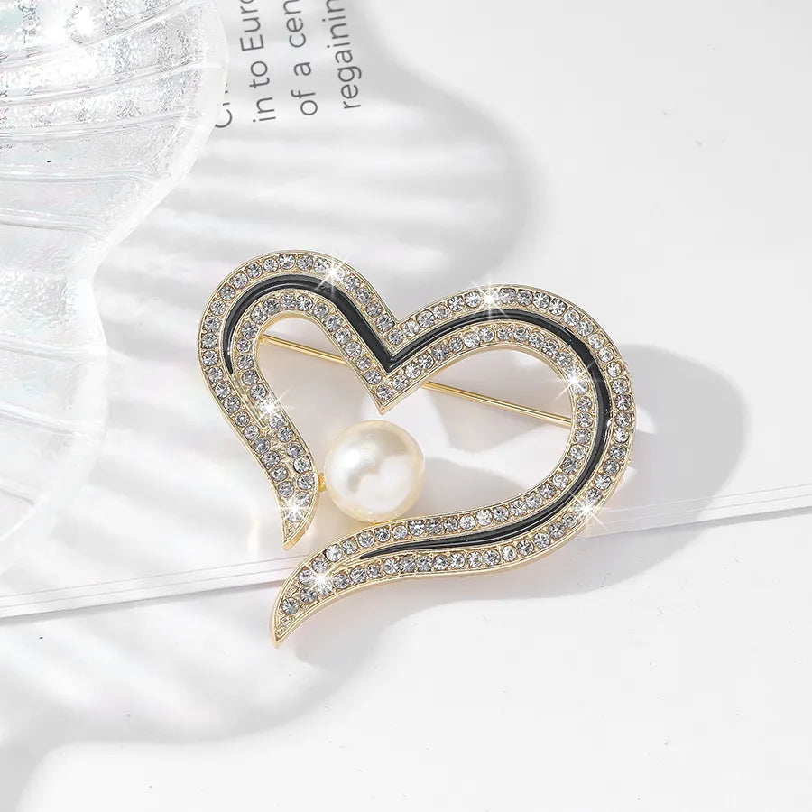 IG Style Shiny Heart Shape Alloy Inlay Artificial Rhinestones Pearl Women'S Brooches