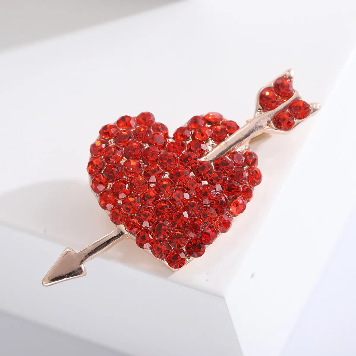 Ig Style Shiny Heart Shape Arrow Alloy Inlay Rhinestones Women'S Brooches