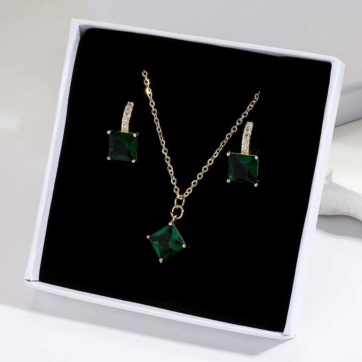 Ig Style Shiny Square Copper Plating Inlay Zircon Gold Plated Jewelry Set