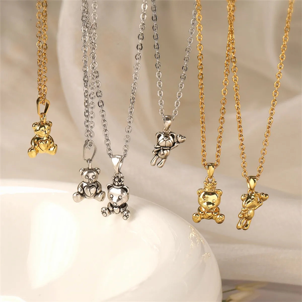 Ig Style Simple Style Bear Stainless Steel Copper Plating Inlay Zircon Pendant Necklace