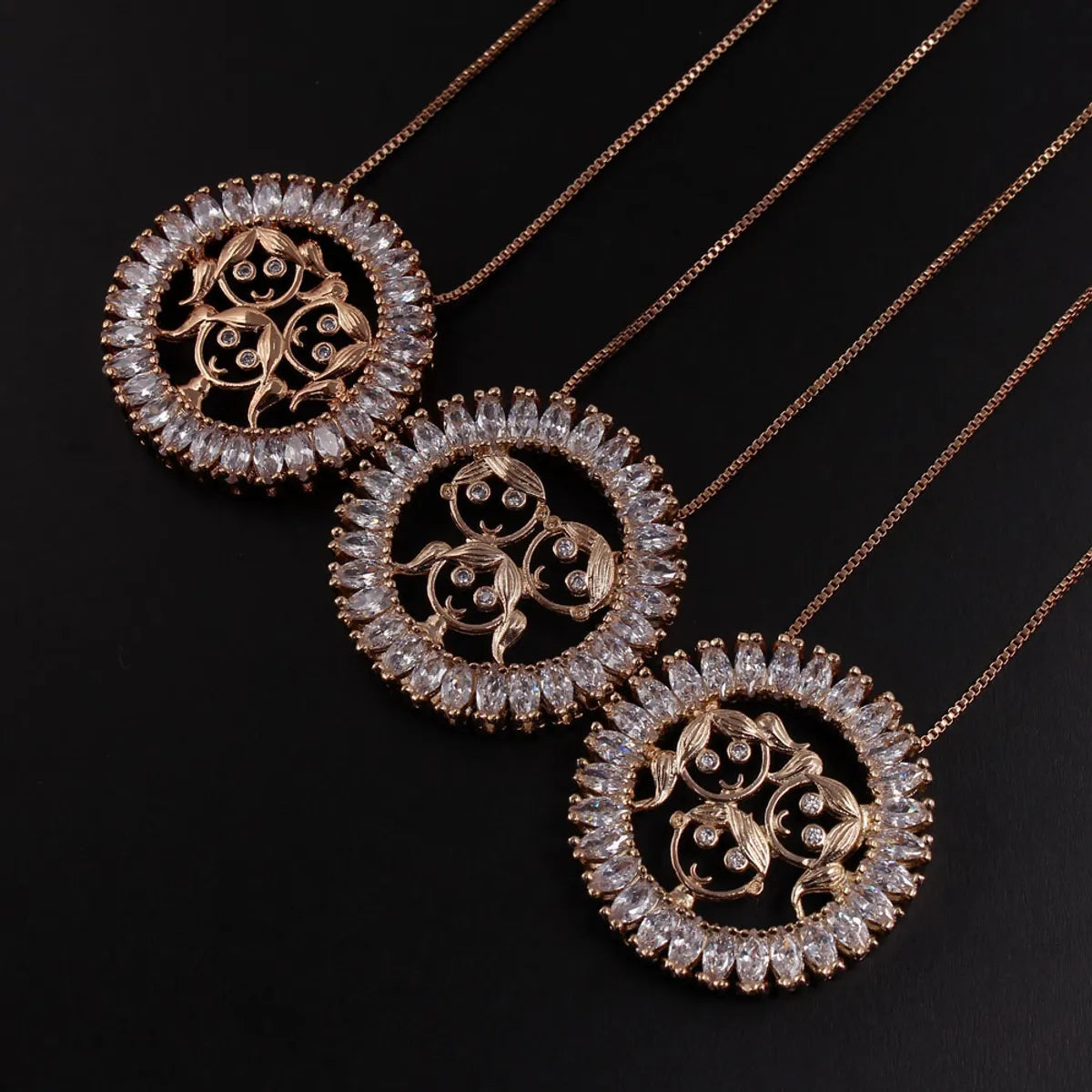 Ig Style Simple Style Cartoon Character Copper Gold Plated Zircon Pendant Necklace In Bulk