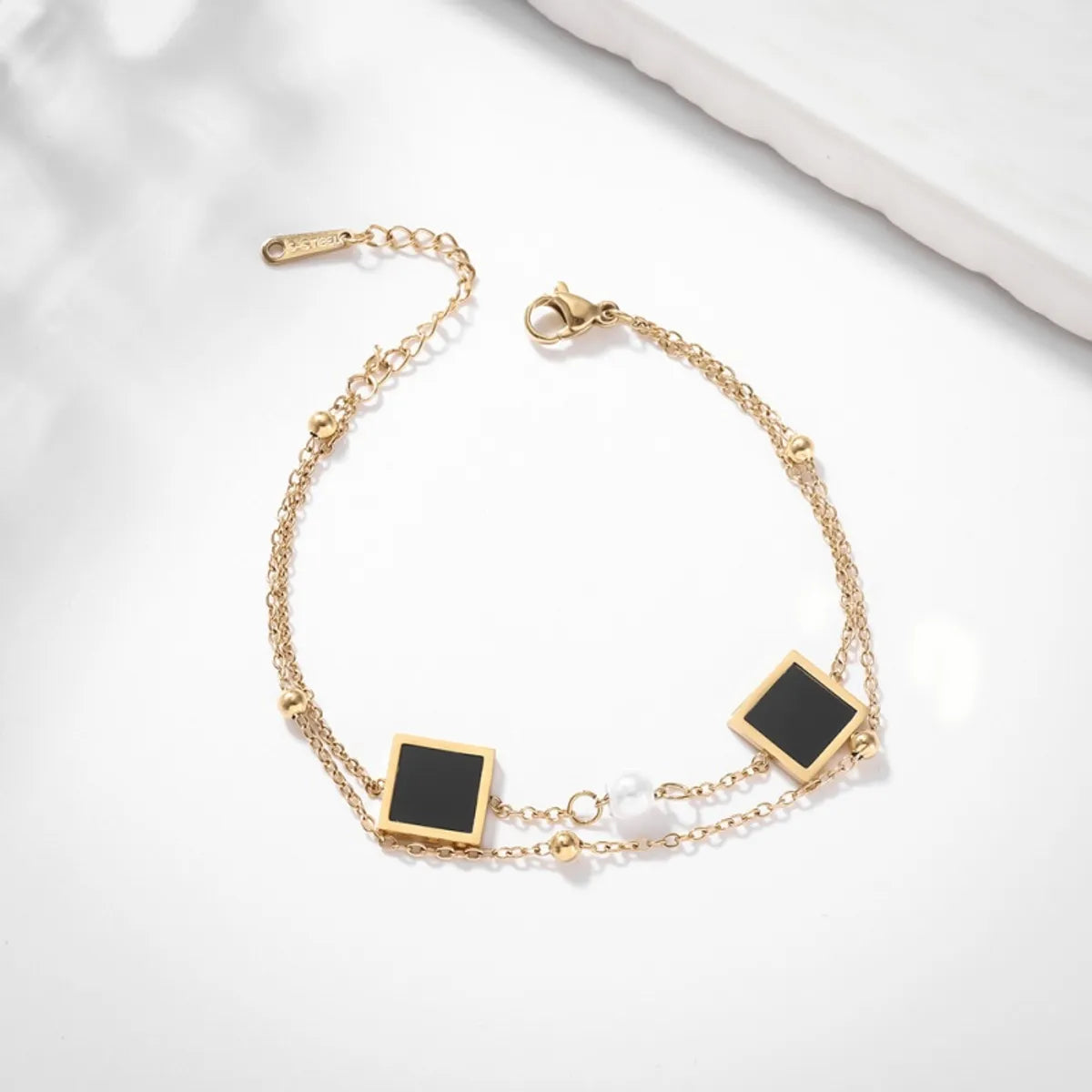 Ig Style Simple Style Geometric Titanium Steel Polishing Plating Inlay Rhinestones 14k Gold Plated Bracelets