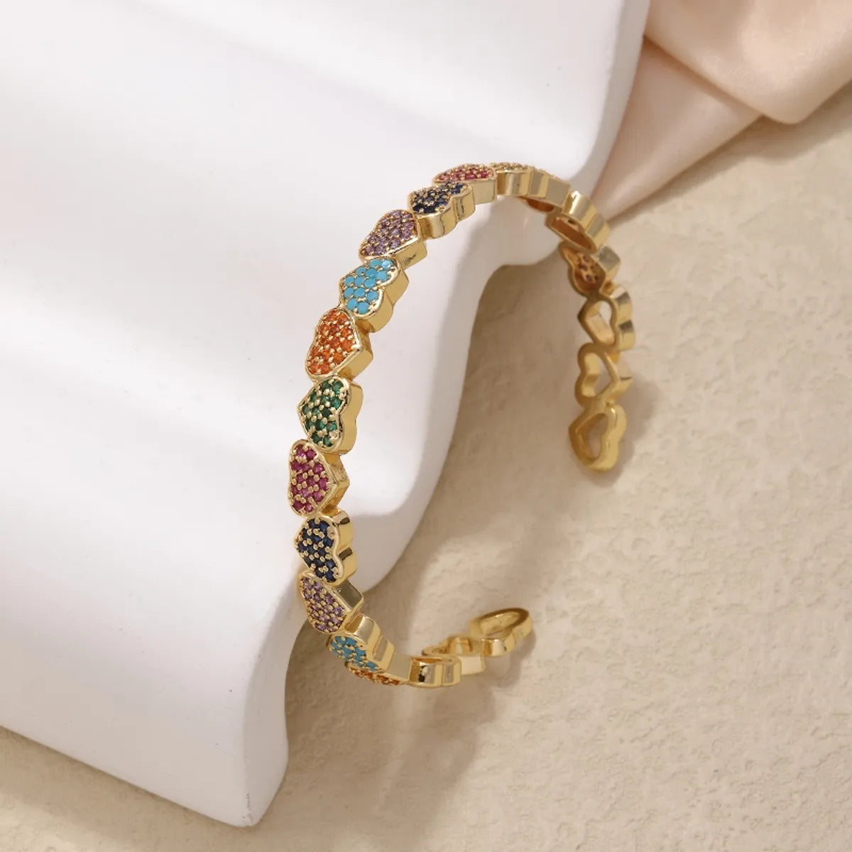 Ig Style Simple Style Heart Shape Copper Gold Plated Zircon Bangle In Bulk