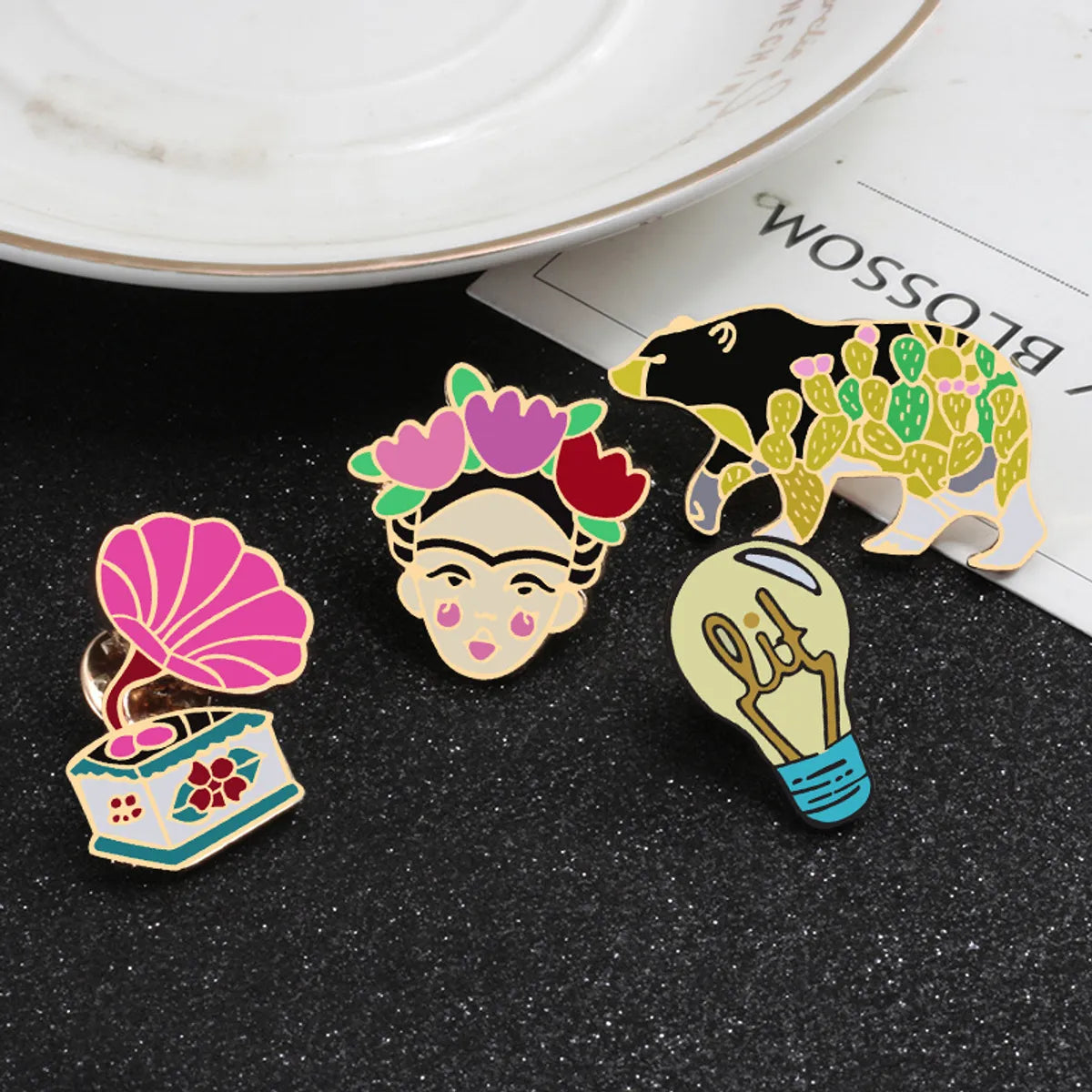 IG Style Simple Style Human Face Animal Bulb Alloy Enamel Unisex Brooches