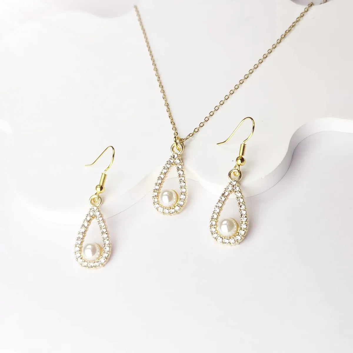 IG Style Simple Style Shiny Water Droplets Alloy Hollow Out Inlay Rhinestones Women'S Jewelry Set